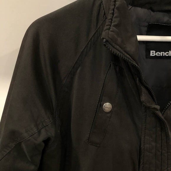 BENCH Bomber Jacket Black size Med, Medium Weight Perfect for Wet/Cool Evenings - Picture 5 of 10